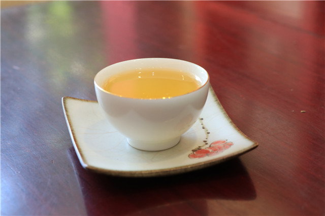 双11第一阶段，哪些茶叶品牌（天猫）进入热销榜前十？