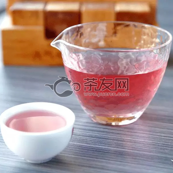 佩紫饼茶生茶图片2