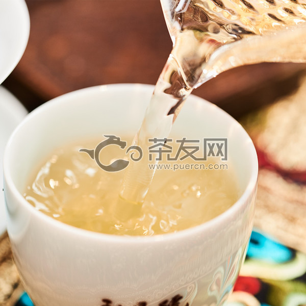  古樹純料老班章普洱茶生茶圖片5