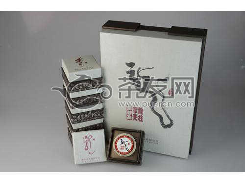 龍柱擎天節(jié)節(jié)高圖片1