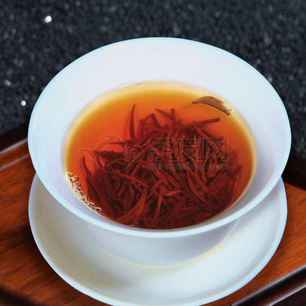 天府龙芽（冠龙）红茶图片3