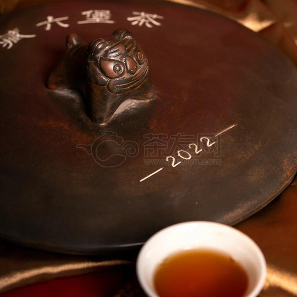 中茶窖藏六堡茶 威虎罐图片4